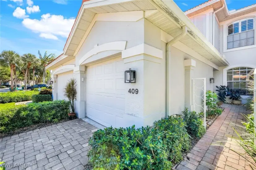 Picture of 2140 Arielle Dr 409, Naples FL 34109