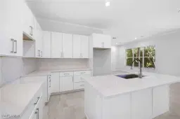 Picture of 11105 Sea Tropic Ln, Fort Myers, FL 33908