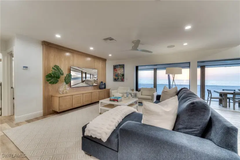 Picture of 19 Beach Homes, Captiva FL 33924