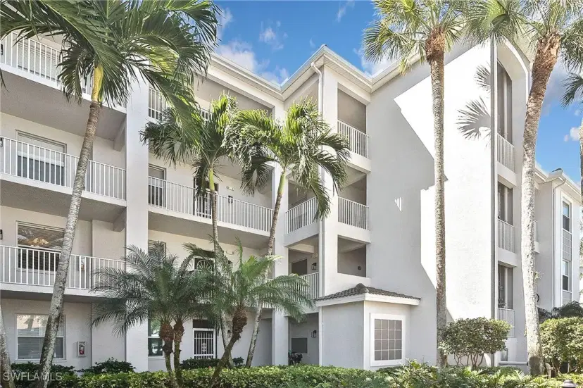 Picture of 8076 Queen Palm Ln 445, Fort Myers FL 33966