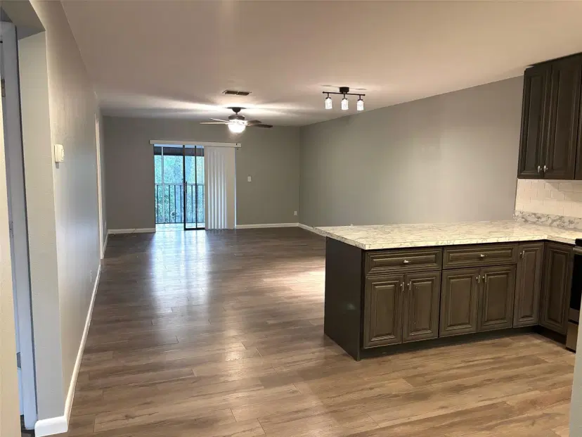 Picture of 1200 Tarpon Woods M8, Palm Harbor FL 34685