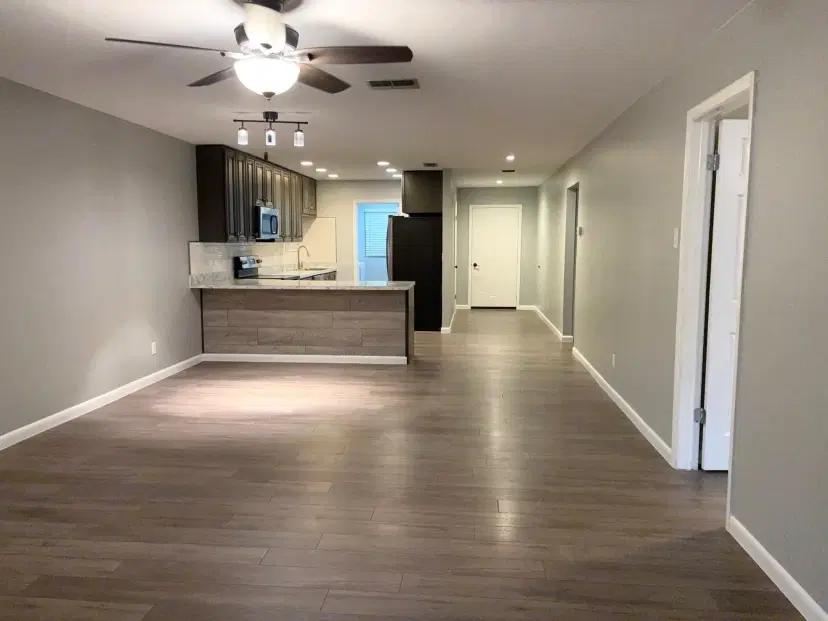 Picture of 1200 Tarpon Woods M8, Palm Harbor FL 34685