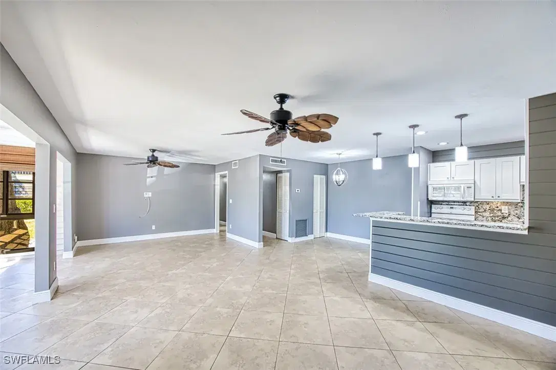 Picture of 14820 Summerlin Woods Dr 1, Fort Myers, FL 33919