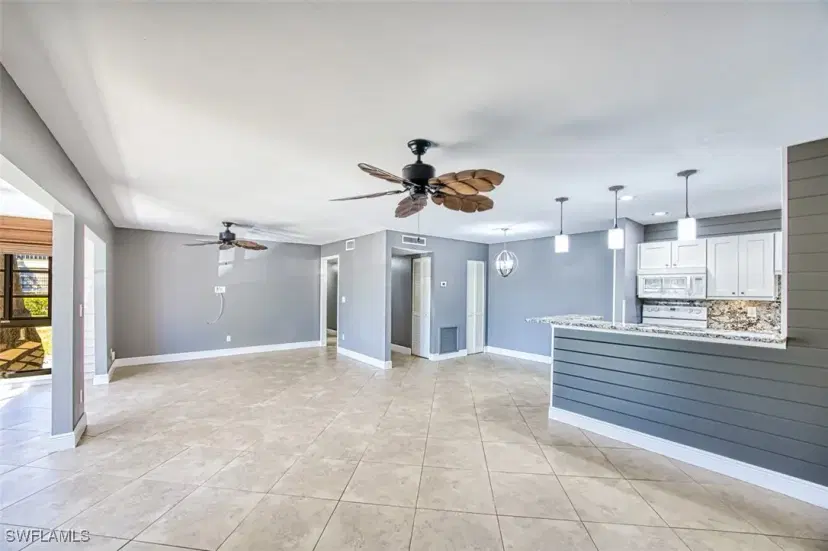 Picture of 14820 Summerlin Woods Dr 1, Fort Myers FL 33919