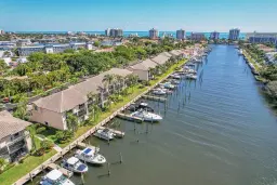 Picture of 240 Captains Walk 517, Delray Beach, FL 33483