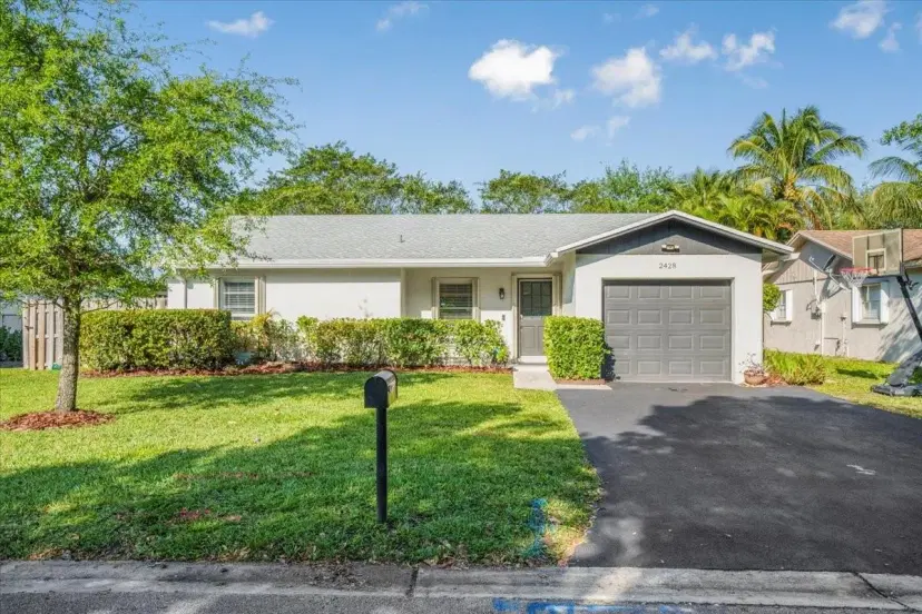 Picture of 2428 NW 98Th Ln, Coral Springs FL 33065