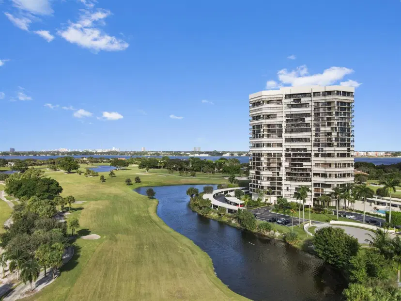 Picture of 1900 Consulate Place 2001, West Palm Beach FL 33401