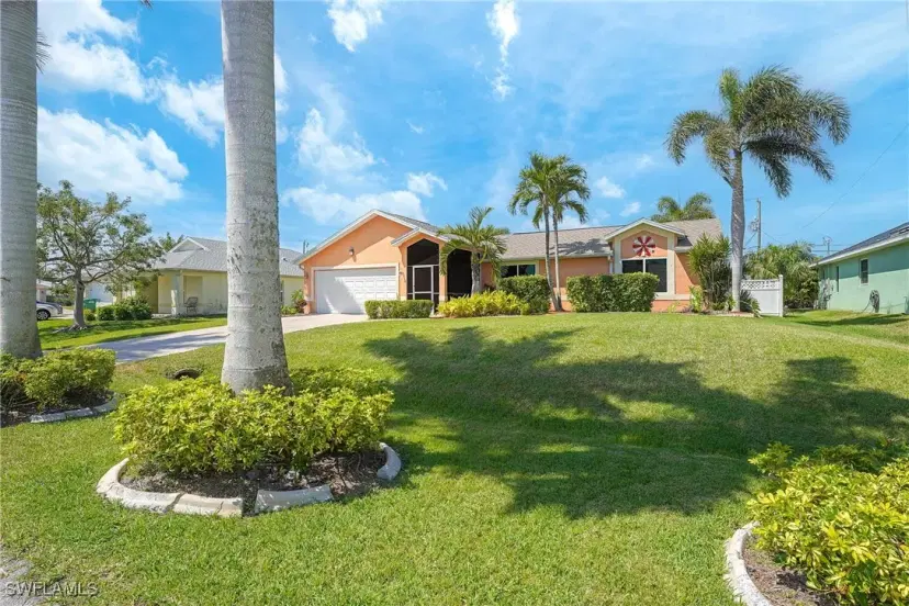 Picture of 2718 SW 9Th Pl, Cape Coral FL 33914