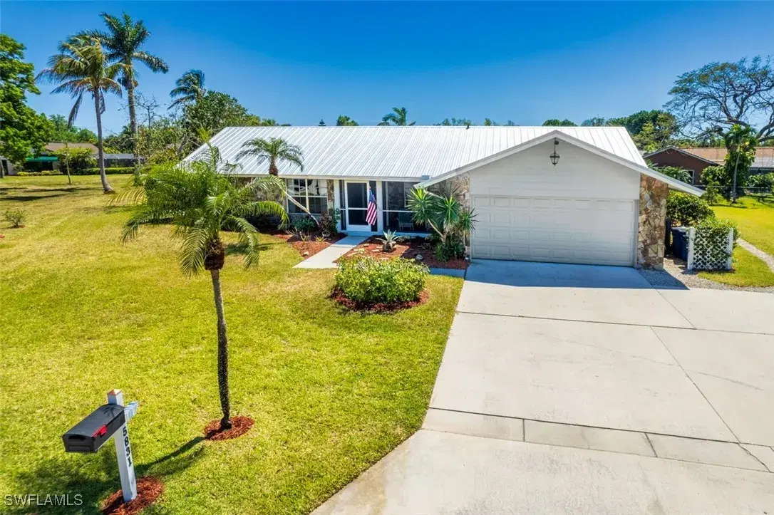 Picture of 5831 Tallowood Cir, Fort Myers, FL 33919
