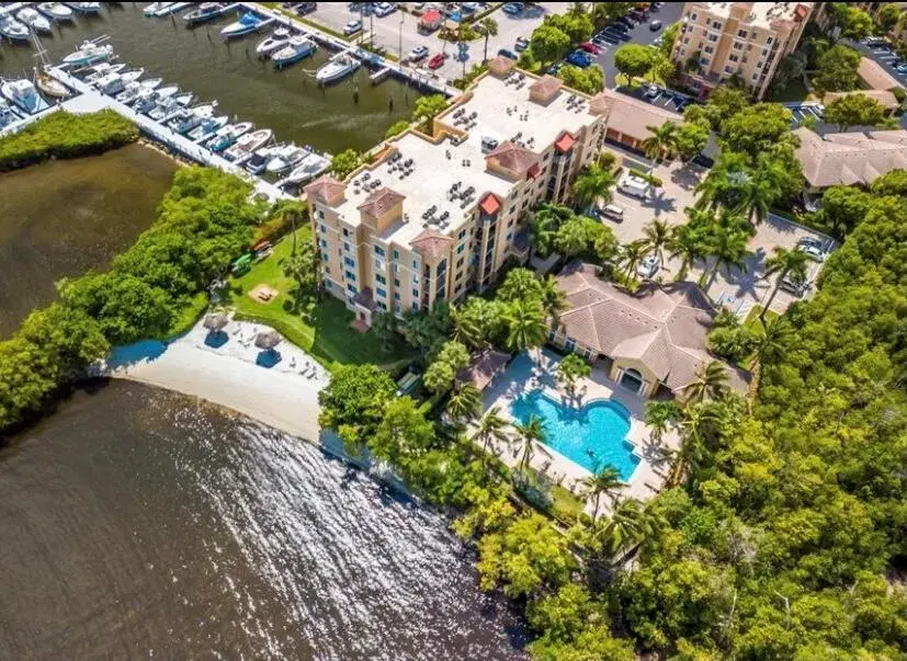 Picture of 1100 Scotia Drive 102, Hypoluxo FL 33462