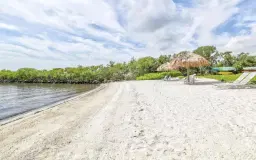 Picture of 1100 Scotia Drive 102, Hypoluxo, FL 33462