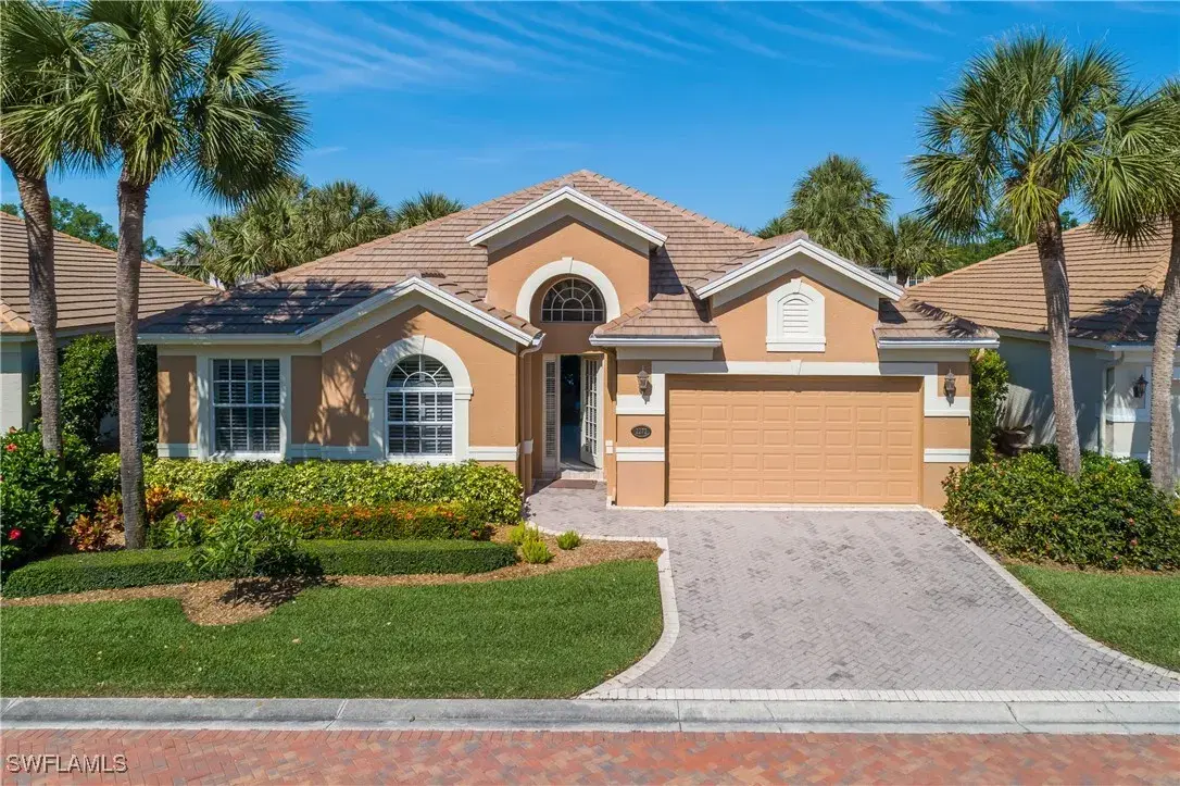 Picture of 2272 Island Cove Cir, Naples, FL 34109