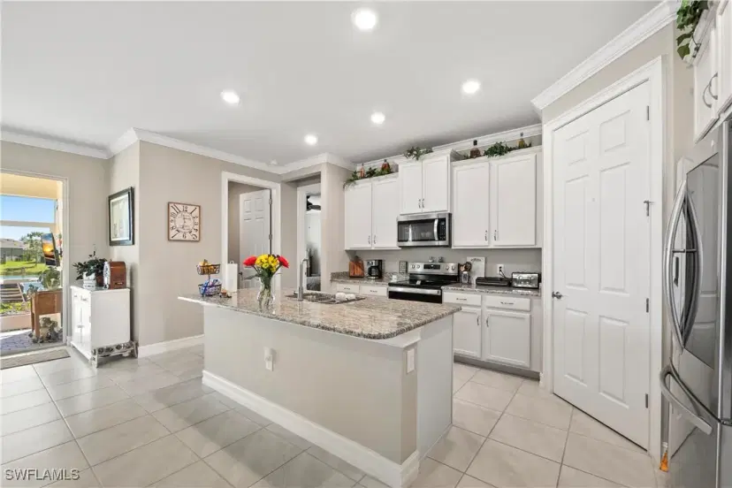 Picture of 3349 Acapulco Cir, Cape Coral FL 33909