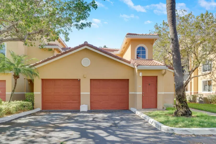 Picture of 500 Scotia Drive 106, Hypoluxo FL 33462