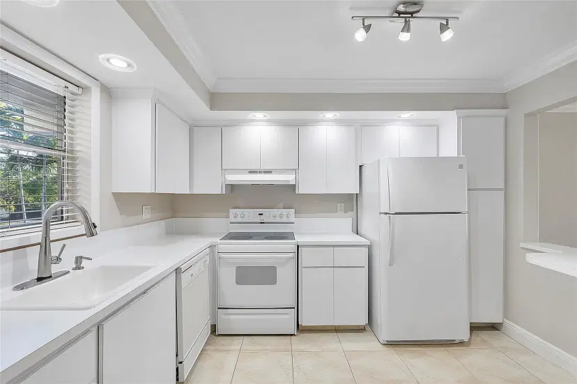 Picture of 1220 NE 3Rd St 205, Fort Lauderdale FL 33301