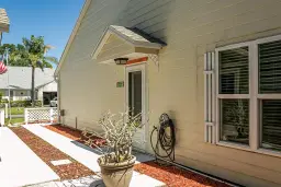 Picture of 2522 SE Tropical East Circle E, Port St Lucie, FL 34952