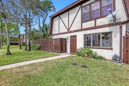 Picture of 154 Weybridge Circle C, Royal Palm Beach, FL 33411