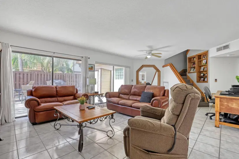 Picture of 154 Weybridge Circle C, Royal Palm Beach FL 33411