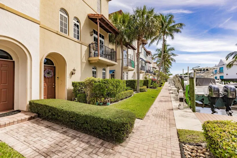 Picture of 820 Virginia Garden Drive, Boynton Beach FL 33435