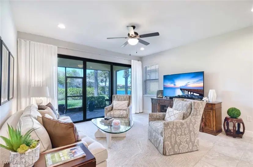 Picture of 1519 Oceania Dr S, Naples FL 34113