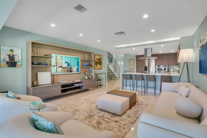 Picture of 2399 Treasure Isle Drive 17, Palm Beach Gardens FL 33410