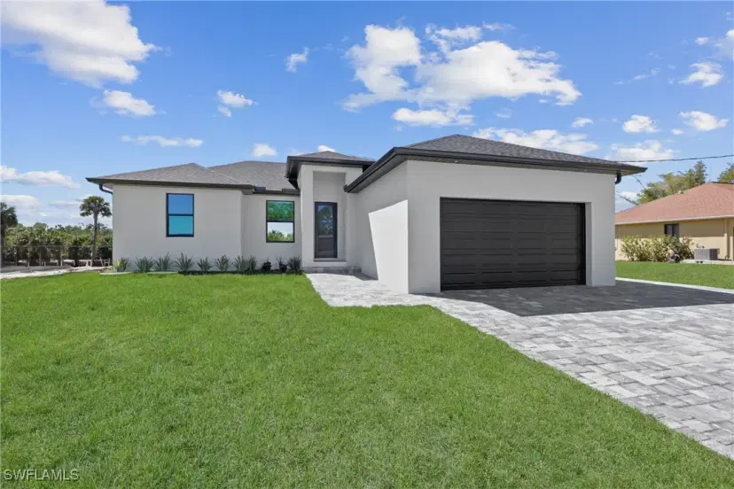 Picture of 1511 Evalena Ln, North Fort Myers FL 33917