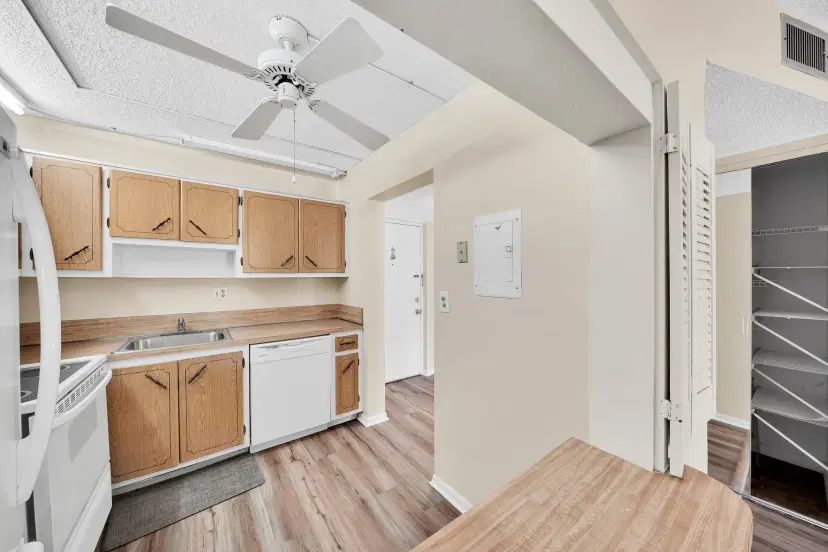Picture of 9233 SW 8Th St 117, Boca Raton FL 33428
