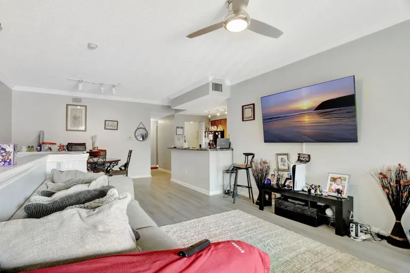 Picture of 5840 W Sample Rd 305, Coral Springs FL 33067