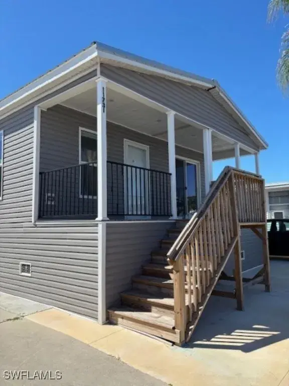Picture of 11731 Oakdale Dr, Fort Myers FL 33908