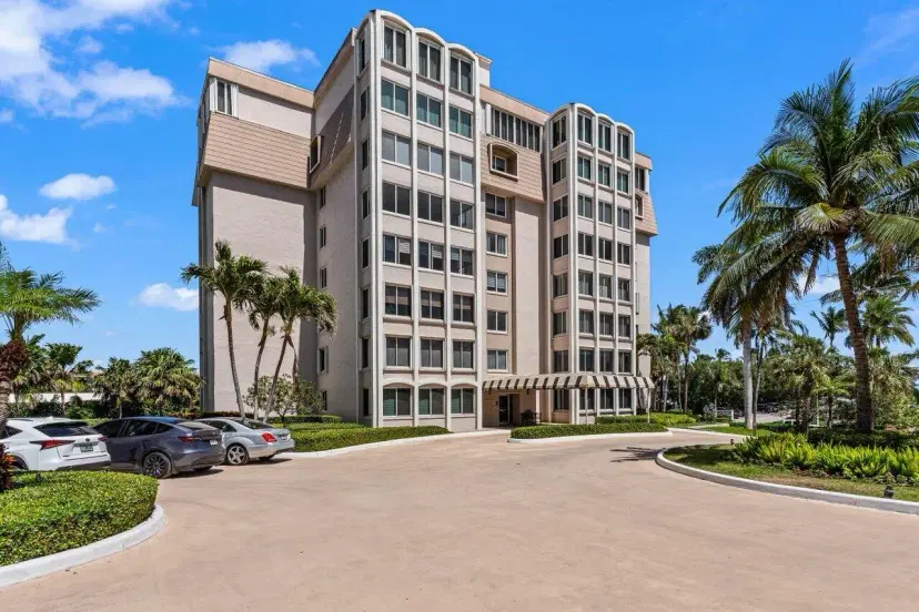 Picture of 2000 S Ocean Boulevard 301, Delray Beach FL 33483