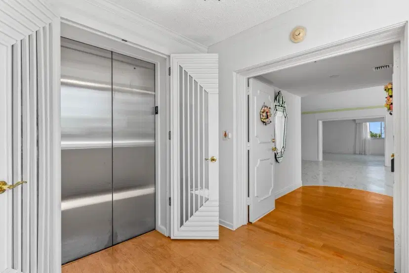 Picture of 2000 S Ocean Boulevard 301, Delray Beach FL 33483