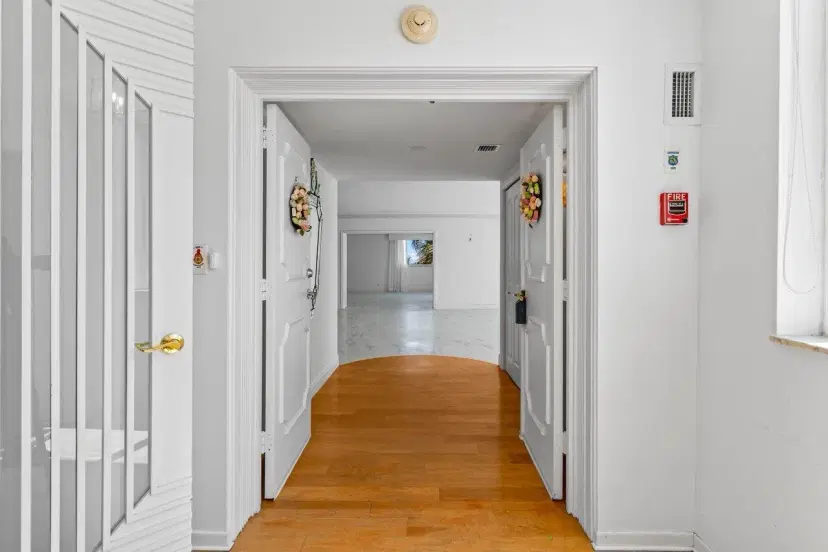 Picture of 2000 S Ocean Boulevard 301, Delray Beach FL 33483