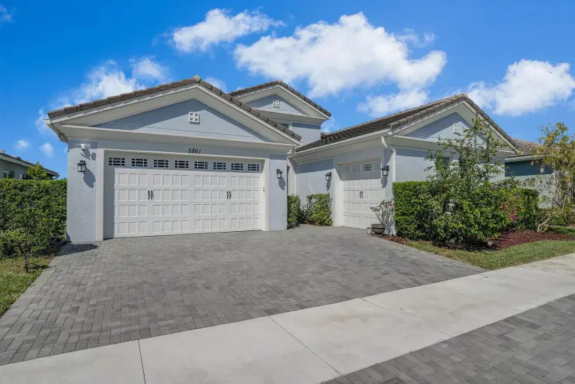 Picture of 5861 Whippoorwill Circle, Westlake FL 33470
