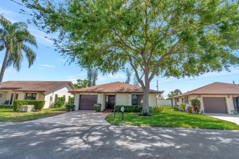 Picture of 6430 Olivewood Circle, Greenacres FL 33463