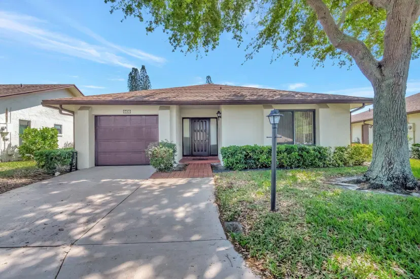 Picture of 6430 Olivewood Circle, Greenacres FL 33463