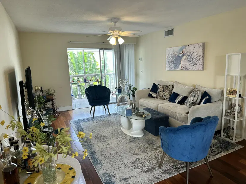 Picture of 148 Yacht Club Drive 13, North Palm Beach FL 33408