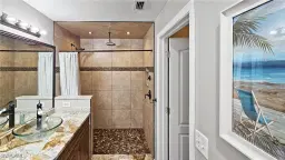 Picture of 1505 N Gator Cir, Cape Coral, FL 33909