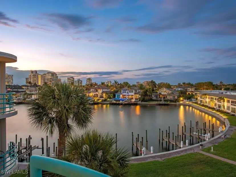 Picture of 305 Park Shore Dr 2-241, Naples FL 34103