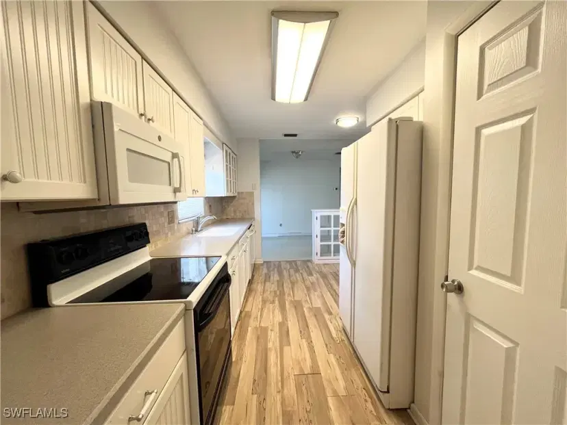 Picture of 204 Norwich Ave, Lehigh Acres FL 33936