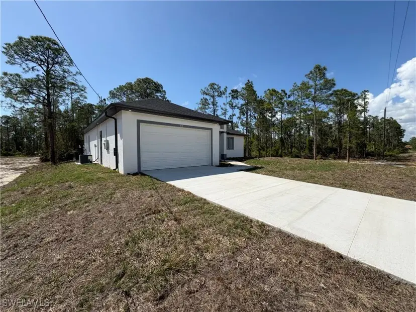 Picture of 850 Chapman Ave S, Lehigh Acres FL 33974