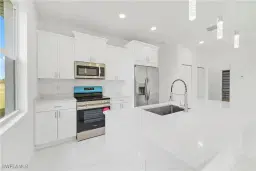Picture of 2907 6Th St W, Lehigh Acres, FL 33971