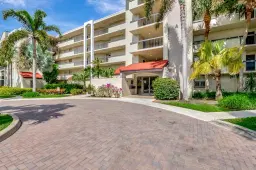 Picture of 825 Egret Circle 511, Delray Beach, FL 33444