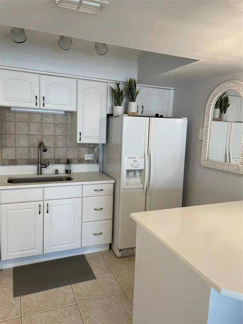 Picture of 3050 NE 48Th St 206, Fort Lauderdale, FL 33308