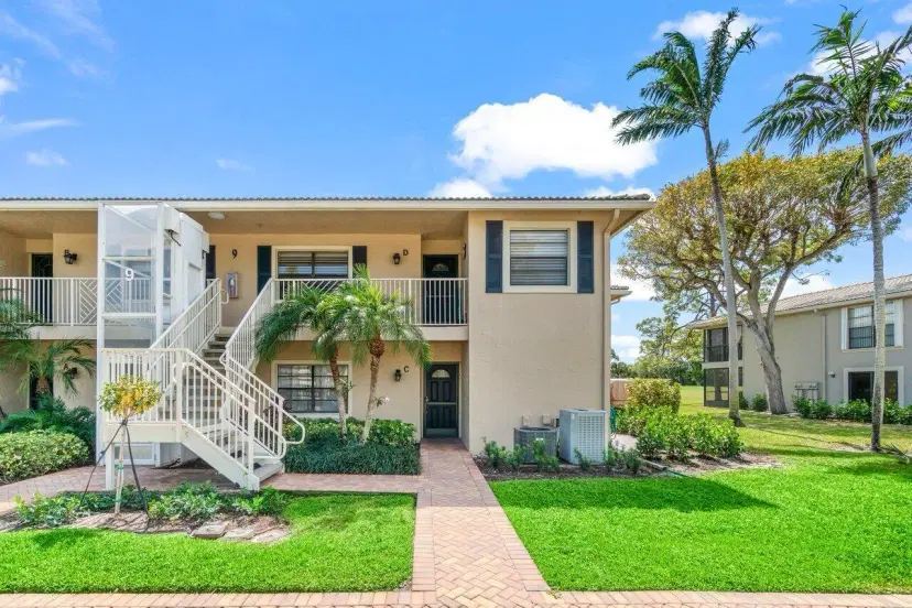Picture of 9 Stratford Drive D, Boynton Beach FL 33436