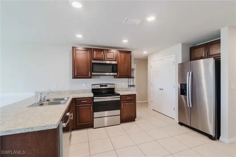 Picture of 4005 NE 20Th Pl, Cape Coral FL 33909
