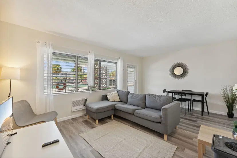 Picture of 1450 NE 170Th Street 114, North Miami Beach FL 33162