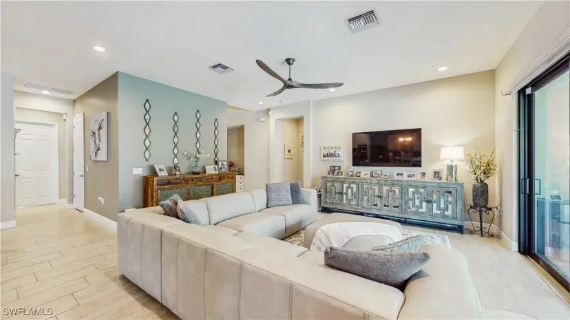 Picture of 12696 Astor Pl, Fort Myers FL 33913