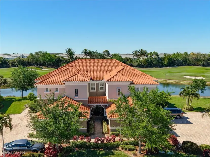 Picture of 10271 Glastonbury Cir 202, Fort Myers FL 33913