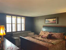 Picture of 427 Golden Isles Dr 14C, Hallandale Beach, FL 33009
