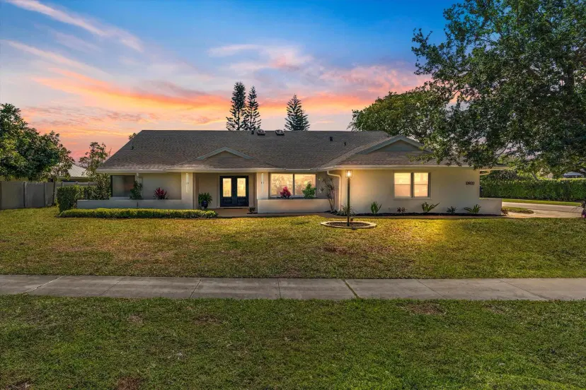 Picture of 13932 Columbine Avenue, Wellington FL 33414